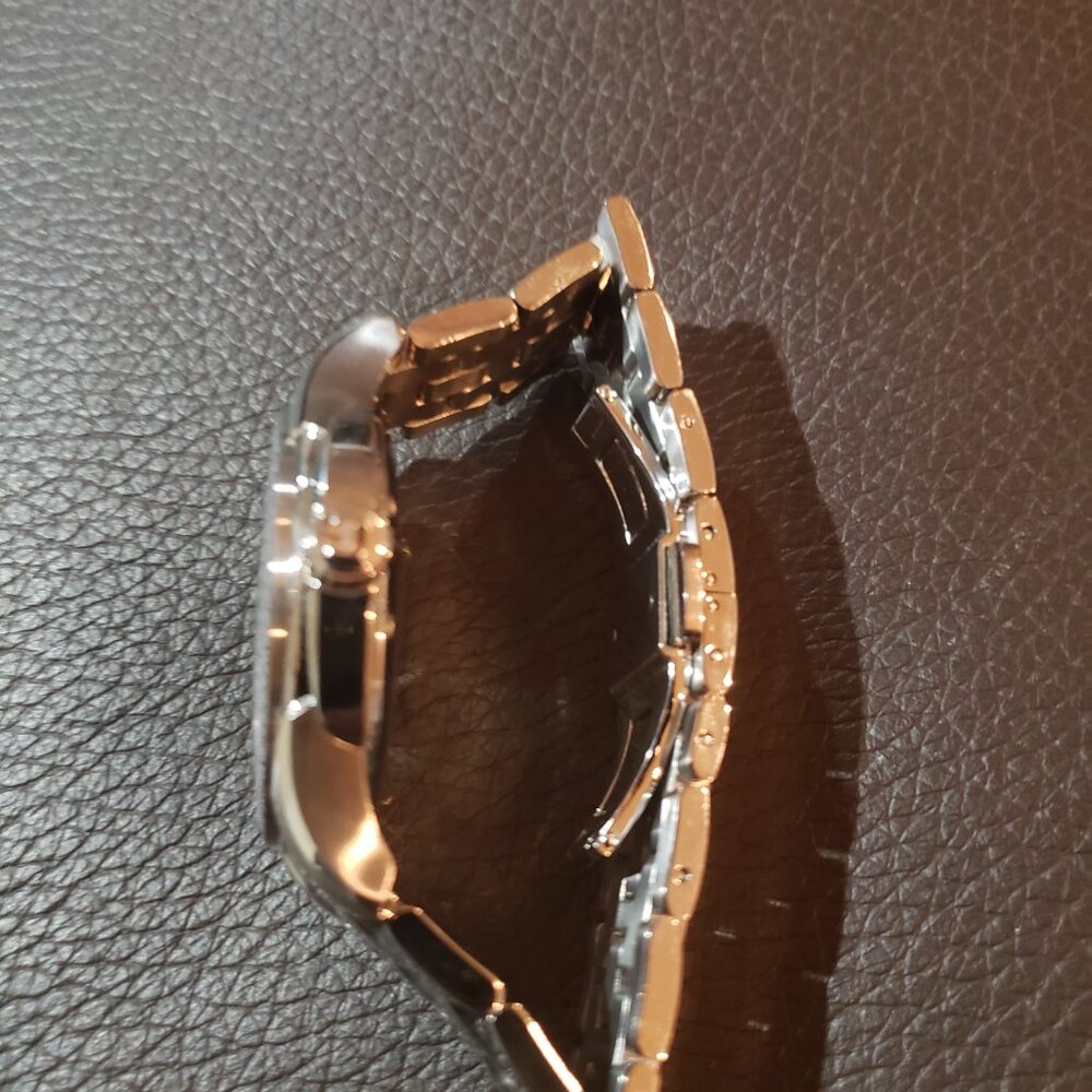 Mens Watch - Picture 4 of 4